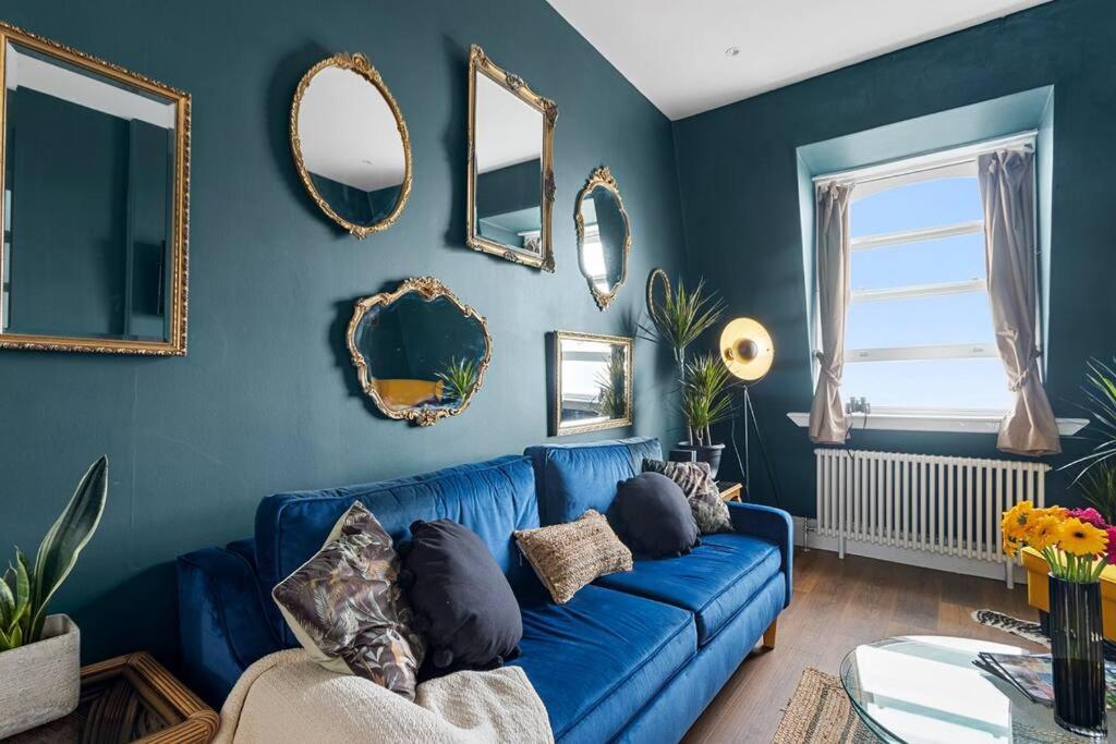 טיינמאות' Modern 1 Bed Apartment, Sea Views, Free Parking, Wifi, Netflix מראה חיצוני תמונה